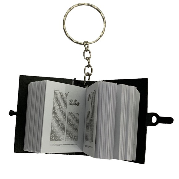 Bible Keychain Turnable Pages Pages Religious Mini Bible Book Pendant Black Gold - Picture 8 of 16